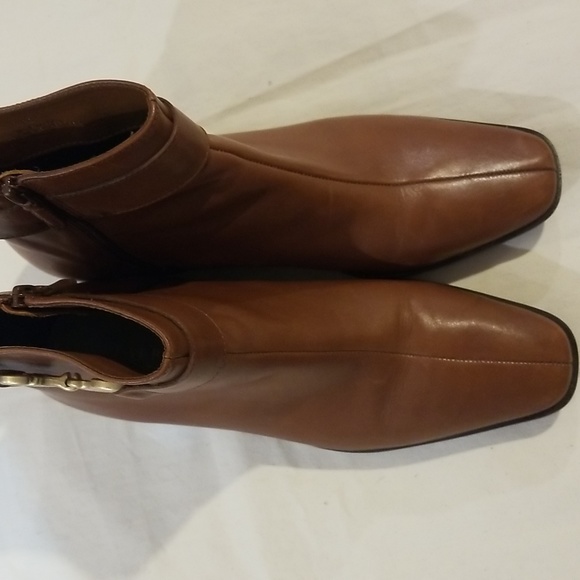 TALBOTS Brawn Ankle boots almond toe leather heel appro hee 1inch zip closure - Picture 1 of 7